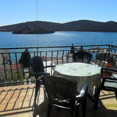 Apartment By The Sea Tisno, Murter - 11289 Tisno